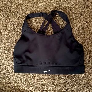 Nike Women’s Dry Fit Strappy Sports Bra- size medium